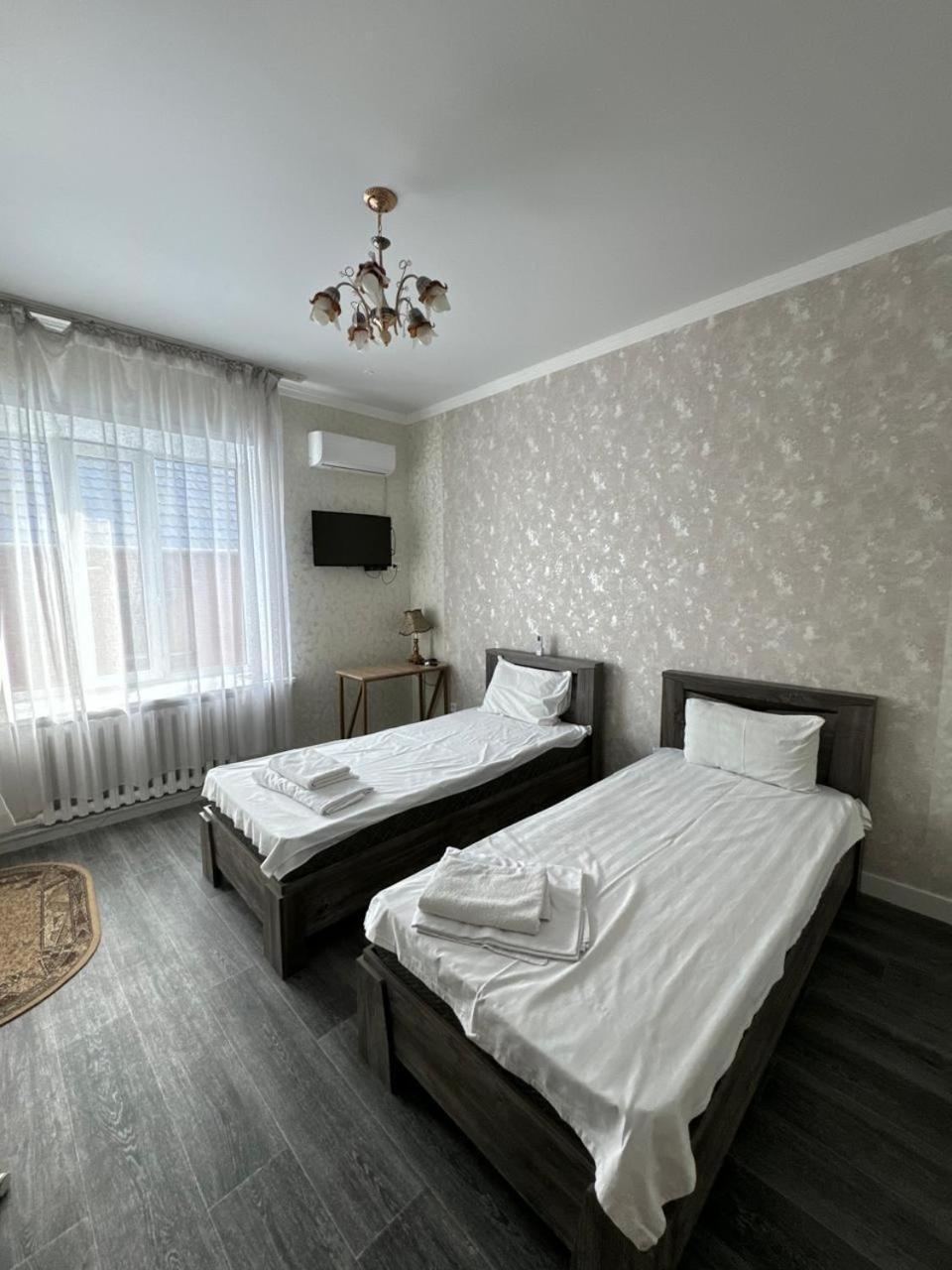 The Grand Hotel 세메이 외부 사진