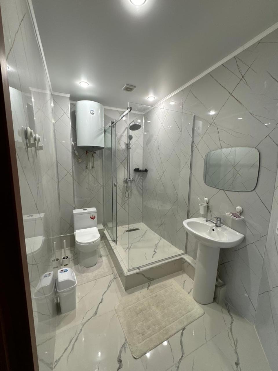 The Grand Hotel 세메이 외부 사진